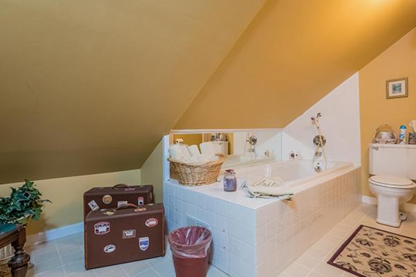Kingsley House Bed & Breakfast - Full Home Fennville Ngoại thất bức ảnh