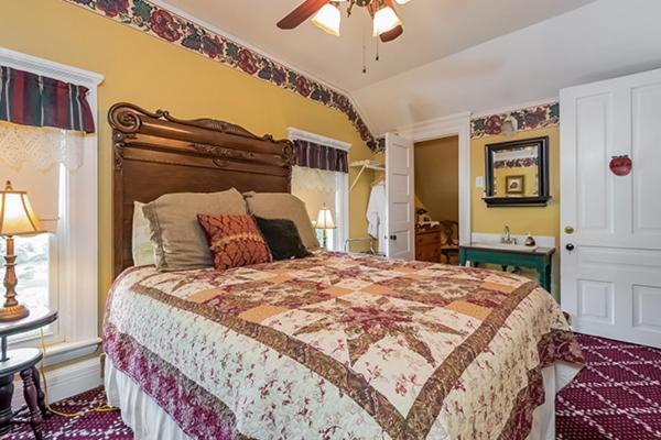 Kingsley House Bed & Breakfast - Full Home Fennville Ngoại thất bức ảnh